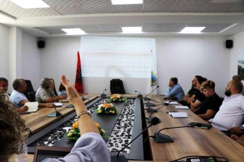 Eco Des Studio/Bashkia Roskovec