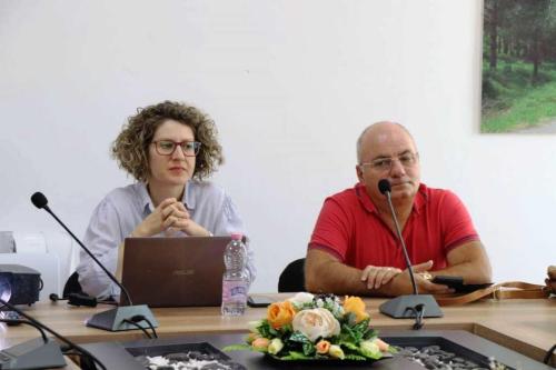 Eco Des Studio/Bashkia Roskovec